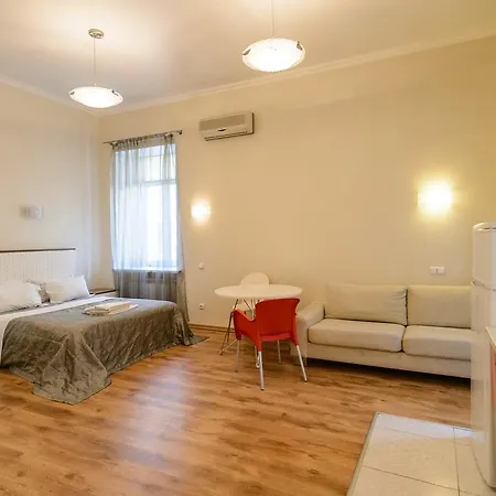 Partner Saksahans'koho Апартаменты *